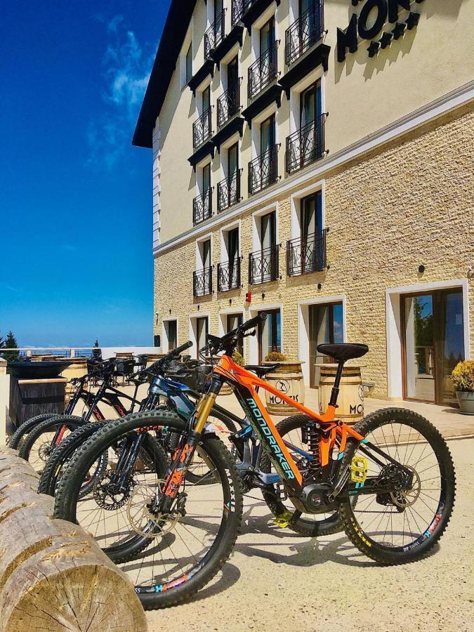Montis Hotel & Spa Мунтеле-Мік Екстер'єр фото